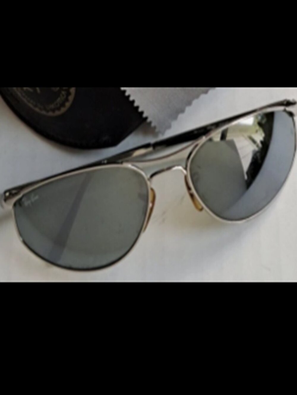 RAY-BAN Sunglasses RB 3131 004 56017 Silver “AVIATOR” Olympian Sunglasses w/case